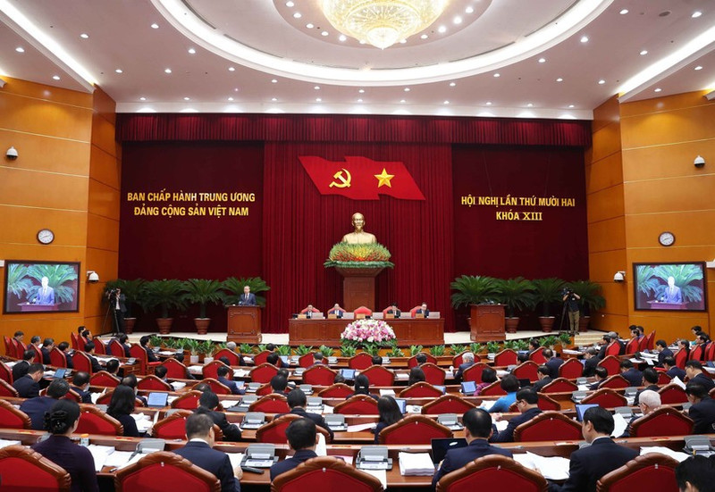 Le secrétaire général du Parti, To Lam, prononce le discours d’ouverture du 12e Plénum du Comité central du Parti. Photo : VNA.