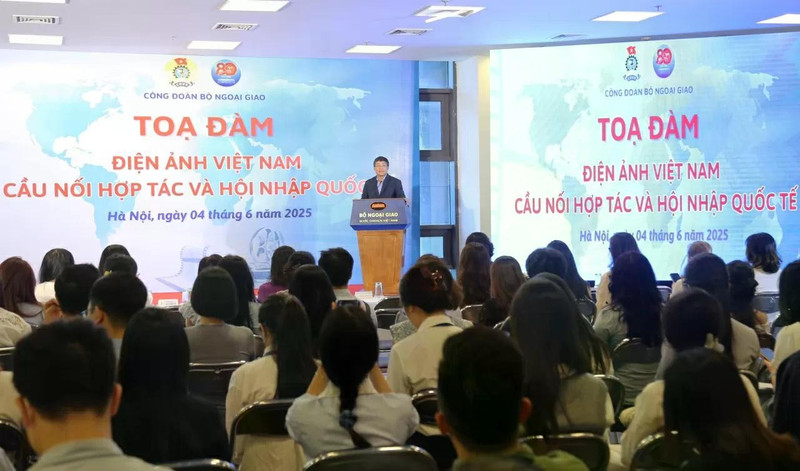 Séminaire : « Le cinéma vietnamien - Un pont vers la coopération et l’intégration internationale ». Photo : baoquocte.vn