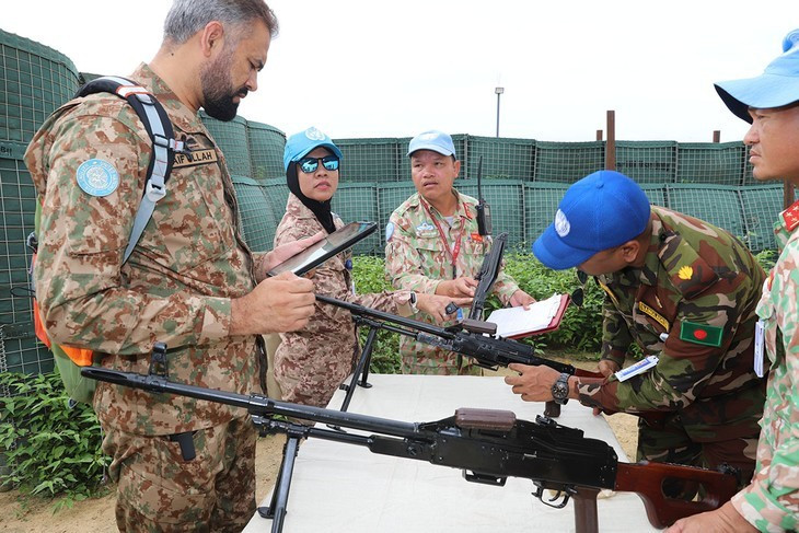 L'équipe d'inspection de l'UNISFA a procédé à une évaluation complète des équipements, des installations de la 3e unité du génie vietnamienne. Photo : ONU.