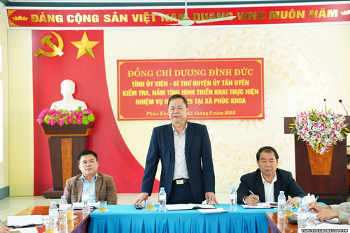 M. Duong Dinh Duc, membre permanent du comité provincial, secrétaire du comité du district de Tan Uyen M. Duong Dinh Duc, membre permanent du comité provincial, secrétaire du comité du district de Tan Uyen