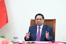 Le Premier ministre vietnamien Pham Minh Chinh s'est entretenu par téléphone avec son homologue cambodgien Hun Manet dans l'après-midi du 15 août, à la demande de la partie cambodgienne. 