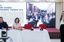 La rencontre s'est tenue en présentiel et en ligne le 18 juin à Hanoi.