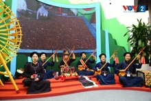 Une performance de Then et de dan tinh à Cao Bang.