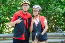 Deux jeunes Vietnamiens, Nguyen Ngoc Anh et Nguyen Xuan Tien, sont fondateurs de Tiem may yeu nuoc.