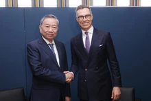 Le secrétaire général et Président de la République, To Lam, rencontre le Président finlandais Alexander Stubb le 24 septembre 2024. Photo : VNA