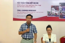 M. Pham Quang Tu, directeur adjoint national d’Oxfam au Vietnam, prend la parole lors de l’atelier. Photo : Oxfam.