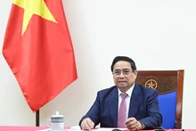 Le Premier ministre s’entretient par téléphone avec le président angolais, João Manuel Gonçalves Lourenço. Photo : TranHai. 