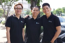 L’équipe dirigeante de la start-up AI Hay (de gauche à droite) : Tran Duc, PDG ; Nguyen Chuong, directeur technique ; et Nguyen Hiep, directeur des opérations. 