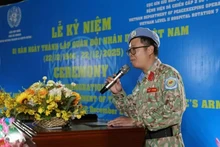 Le lieutenant-colonel, docteur Tran Duc Tai, directeur du BVDC2.7, prend la parole. Photo : baoquocte.