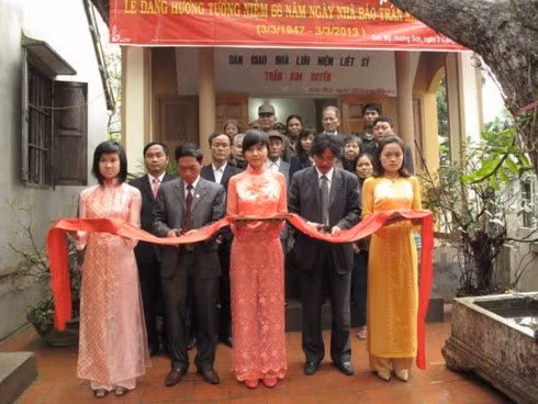 nha-tuong-niem-liet-si-tran-kim-xuyen.jpg
