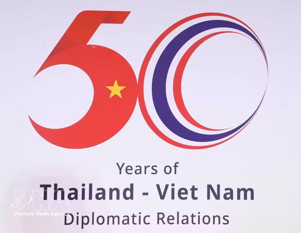 Logo commémorant le 50e anniversaire de l’établissement des relations diplomatiques entre le Vietnam et la Thaïlande. Photo : VNA.