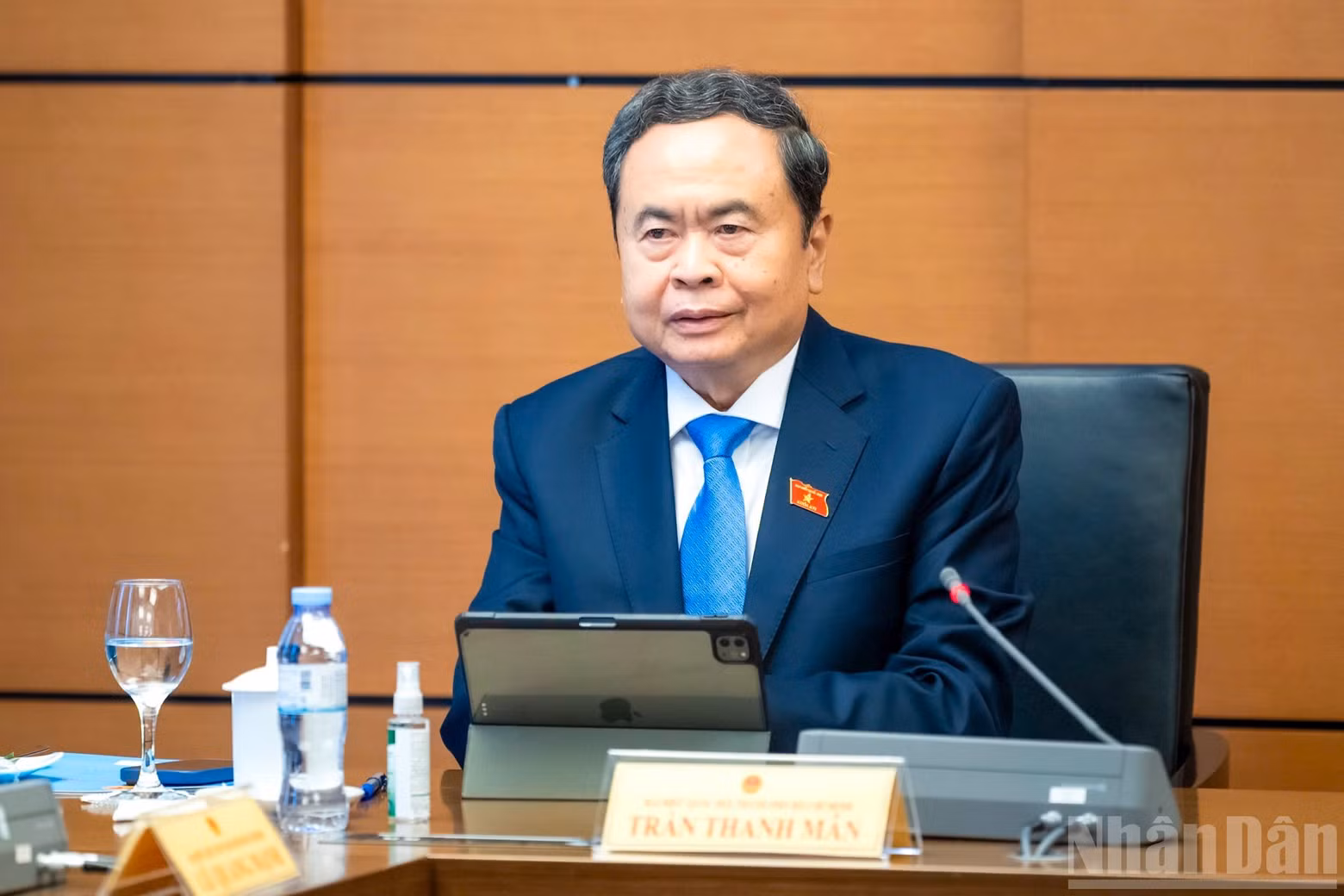 Le président de l’Assemblée nationale, Tran Thanh Man, prend la parole lors de la séance de discussion du groupe 2, composé de la délégation de l’Assemblée nationale de Ho Chi Minh-Ville. (Photo : DUY LINH)