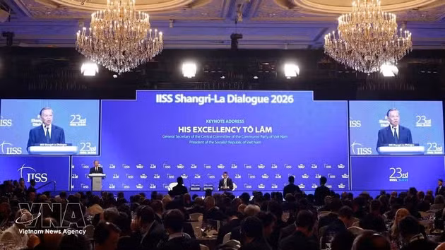Le secrétaire général du Comité central du Parti communiste du Vietnam et président de la République To Lam donne le 29 mai un discours important lors du Dialogue Shangri-La, tenue à Singapour. Photo : VNA