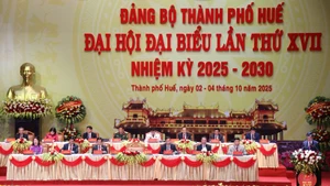 Le 17ᵉ congrès de l'organisation du Parti de la ville de Hue (au Centre du Vietnam). Photo : VNA.