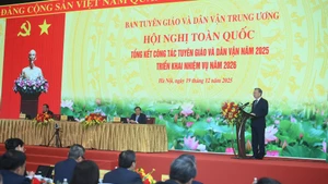 Le secrétaire général du Parti communiste du Vietnam, To Lam, s'exprime lors de la conférence nationale, à Hanoi, le 19 décembre. Photo : NDEL.