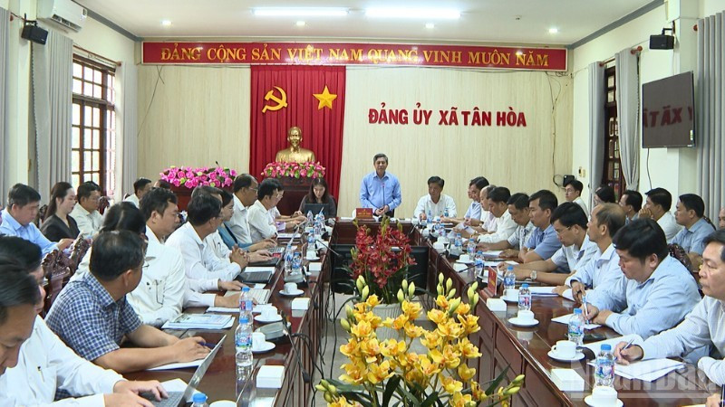 La vue générale de la séance de travail. Photo : nhandan.vn