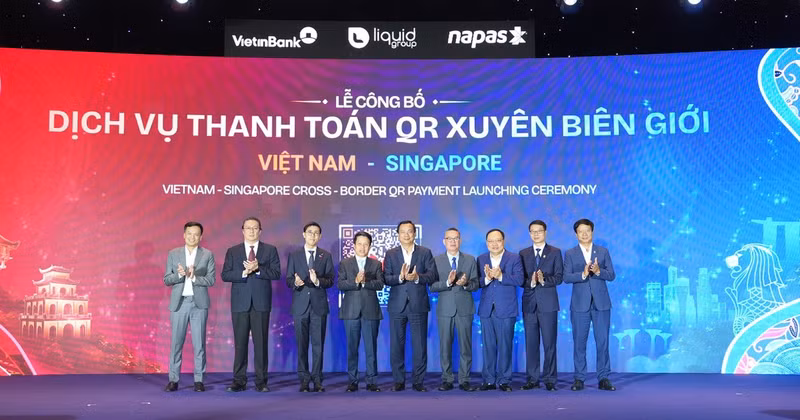Lancement du service de paiement transfrontalier par QR code entre le Vietnam et Singapour. Photo : bnews.vn 