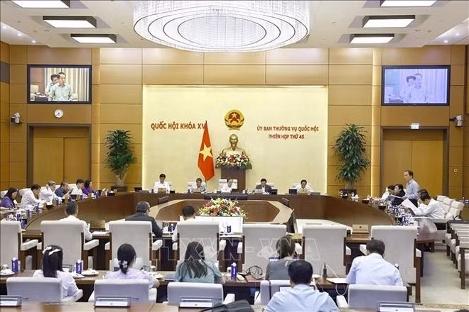 La 45e réunion du Comité permanent de la 15e Assemblée nationale. Photo: VNA