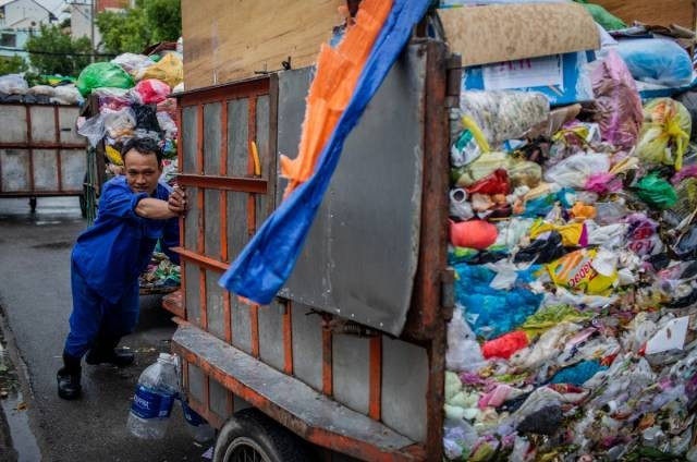 Un point de collecte de déchets informel sur la rue Hoang Hoa Tham, dans l'ancien district de Binh Thanh, le 5 août 2019. Photo : vnexpress.net