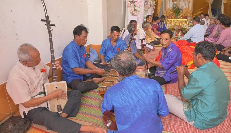 L’orchestre de mariage tire son origine de l’orchestre A-Rak, auquel ont ensuite été ajoutés certains instruments de la musique Aday afin d’accroître sa flexibilité. Photo : VOV.
