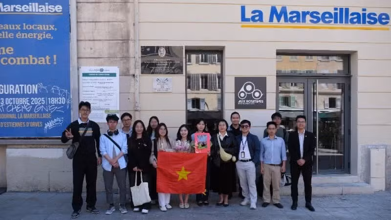 Des étudiants vietnamiens à Aix-Marseille et à Nice.