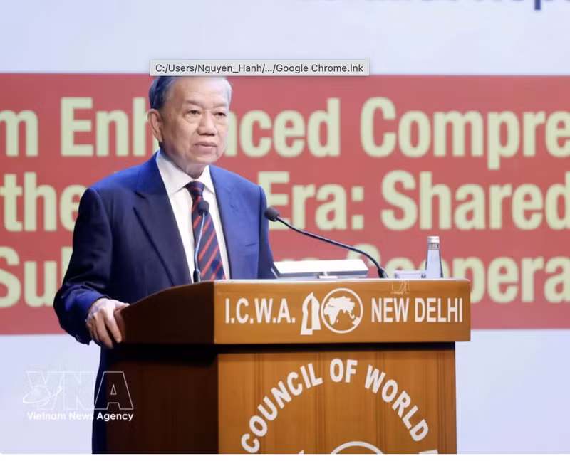 Le secrétaire général du Parti communiste du Vietnam et président To Lam prononce un discours de politique générale au Conseil indien des affaires mondiales. Photo : VNA.