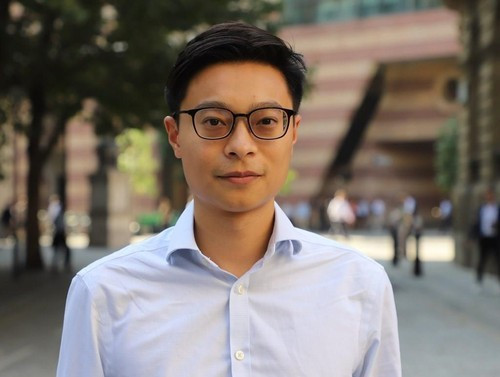 Le journaliste Clement Ngu de Nikkei Asia au Royaume-Uni. Photo: VNA