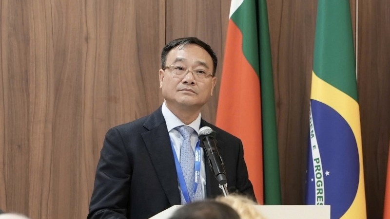 Le vice-ministre de la Sécurité publique, Pham The Tung, s’exprime lors de la session plénière de la conférence. Photo : nhandan.vn