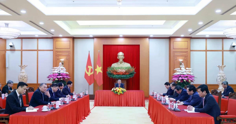 Le soir du 26 janvier, le secrétaire général du Parti communiste du Vietnam (PCV), Tô Lâm, a eu un entretien téléphonique avec le premier secrétaire du Parti communiste de Cuba et président de Cuba, Miguel Diaz-Canel. Photo: VNA.