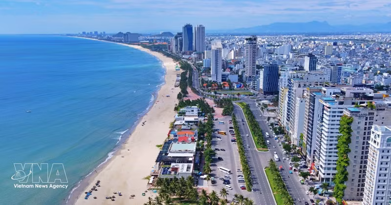Da Nang se classe deuxième dans le palmarès des neuf meilleures destinations asiatiques à visiter en juin, juillet et août, publié le 1er mai par le guide de voyage Lonely Planet. Photo : VNA.