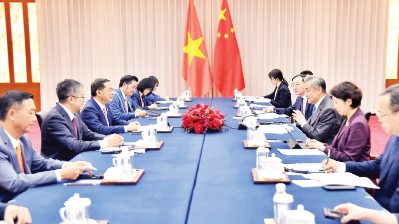 Des diplomates vietnamiens et chinois se sont entretenus au Yunnan, en Chine. Photo : Ambassade du Vietnam en Chine.