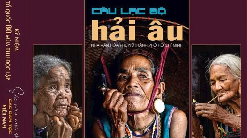 La couverture du livre photo du Club de photographie féminine Hải Âu a été présentée à cette occasion. Photo : nhandan.vn