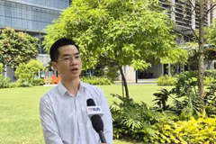 Le docteur Ha Son Tung de l’Agence pour la science, la technologie et la recherche (A*STAR) répond à une interview de l'Agence vietnamienne d'information. Photo: VNA