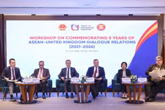 Des délégués participent au séminaire ASEAN–Royaume-Uni marquant le 5e anniversaire de l’établissement du partenariat de dialogue entre l’ASEAN et le Royaume-Uni. Photo : VNA. 