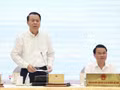 Le vice-ministre des Finances Nguyen Duc Chi s’exprime devant la presse sur les progrès de la mise en œuvre et du décaissement des Programmes cibles nationaux. Photo : VGP.