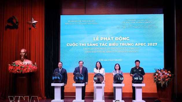 Délégués au lancement du concours national pour concevoir le logo et l'identité visuelle de l'APEC Vietnam 2027. Photo : VNA.