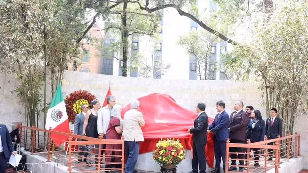 Le monument à Hô Chi Minh rouvre ses portes à Mexico. Photo: VNA.