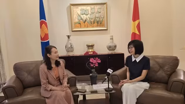 L'ambassadrice Ton Thi Ngoc Huong, représentante permanente du Vietnam auprès de l'ASEAN dans un entretien accordé à l'Agence vietnamienne d'information (VNA). Photo : VNA.