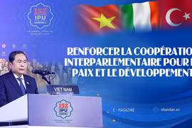 Renforcer la coopération interparlementaire pour la paix et le développement