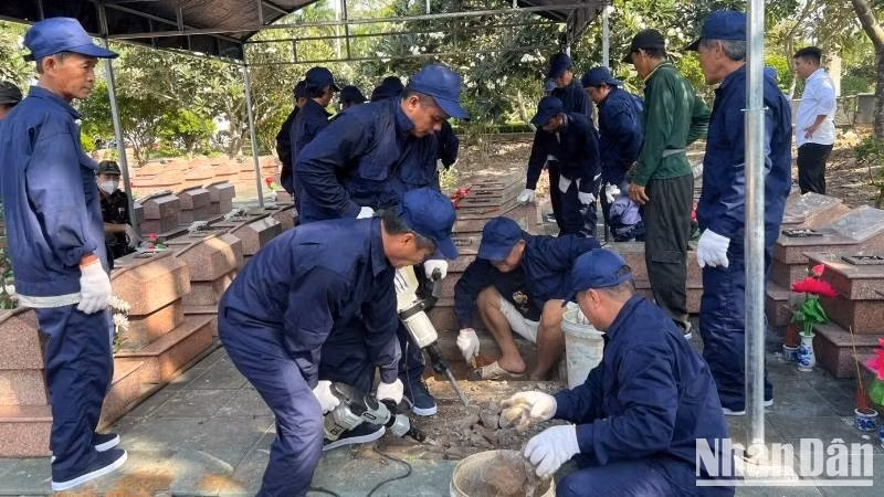 Exhumation des restes de soldats tombés pour la Patrie dont l’identité est inconnue.