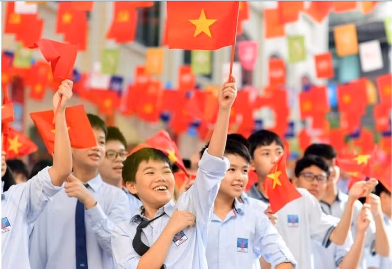 Le Vietnam gagne des places dans le classement mondial du bonheur. Photo : TNO.