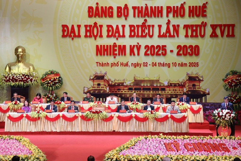 Le 17ᵉ congrès de l'organisation du Parti de la ville de Hue (au Centre du Vietnam). Photo : VNA.