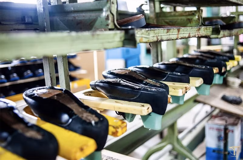 En 2025, les exportations vietnamiennes de cuir et de chaussures ont atteint près de 29 milliards de dollars. Photo : baodautu.