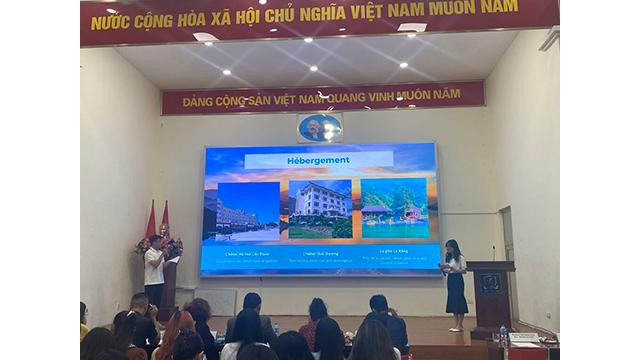 Le concours "Aimer pour guider" a pour but de promouvoir la beauté du Vietnam. Photo : Mai Quynh/CVN. Le concours "Aimer pour guider" a pour but de promouvoir la beauté du Vietnam. Photo : Mai Quynh/CVN.