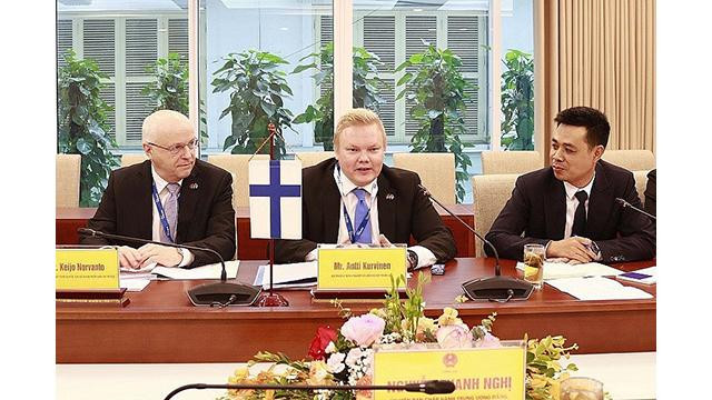 Le ministre finlandais de l'Agriculture et des Forêts, Antti Kurvinen. Photo : Ministère de la Construction. Le ministre finlandais de l'Agriculture et des Forêts, Antti Kurvinen. Photo : Ministère de la Construction.