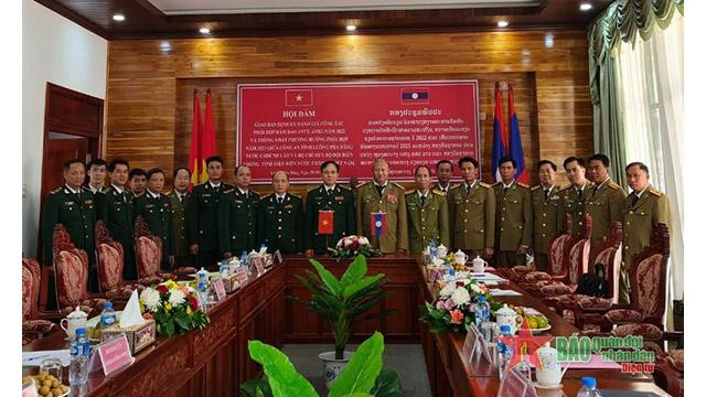 Les gardes-frontières de la province de Diên Biên et le Service de sécurité de la province de Luang Prabang. Photo : quandoinhandan.vn Les gardes-frontières de la province de Diên Biên et le Service de sécurité de la province de Luang Prabang. Photo : quandoinhandan.vn