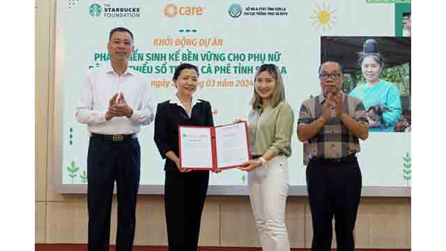 Le projet SURE vise à améliorer les capacités et à accroître les ressources pour aider les communautés locales, notamment les femmes de minorités ethniques à Son La. Photo : thoidai.com.vn Le projet SURE vise à améliorer les capacités et à accroître les ressources pour aider les communautés locales, notamment les femmes de minorités ethniques à Son La. Photo : thoidai.com.vn