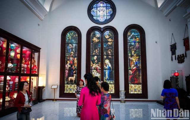 Inauguration du premier musée d’art du vitrail au Vietnam. Photo : nhandan.vn