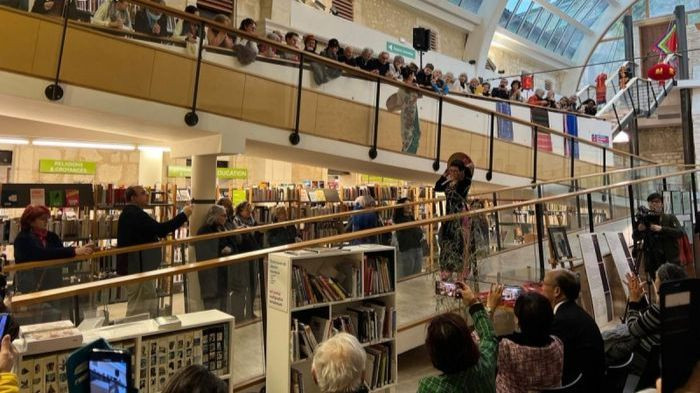 Le défilé des costumes des ethnies minoritaires du Vietnam. Photo : VOV Le défilé des costumes des ethnies minoritaires du Vietnam. Photo : VOV