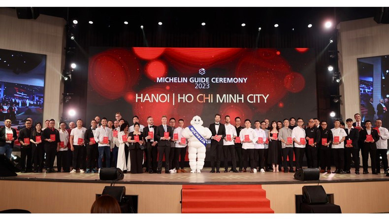 Cérémonie d'annonce de la liste des restaurants sélectionnés par le Guide Michelin à Hanoi et Hô Chi Minh-Ville. Photo : NDEL. Cérémonie d'annonce de la liste des restaurants sélectionnés par le Guide Michelin à Hanoi et Hô Chi Minh-Ville. Photo : NDEL.